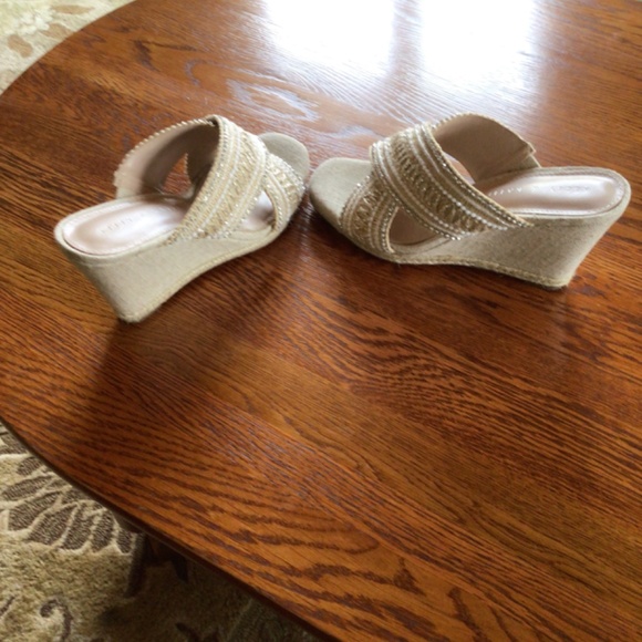 Kelly & Katie Issoa Natural Jute Wedge Sandals sz 7 - Picture 4 of 6